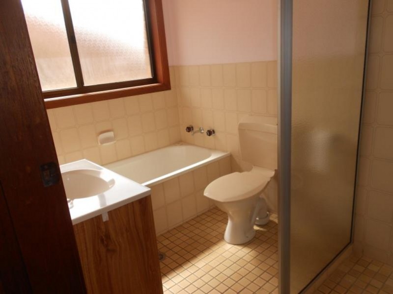 4/11 Eric Fenning Drive, Surf Beach NSW 2536