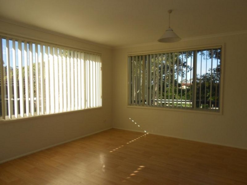 8 Ocean Avenue SURF BEACH, Surf Beach NSW 2536