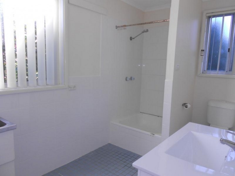 8 Ocean Avenue SURF BEACH, Surf Beach NSW 2536
