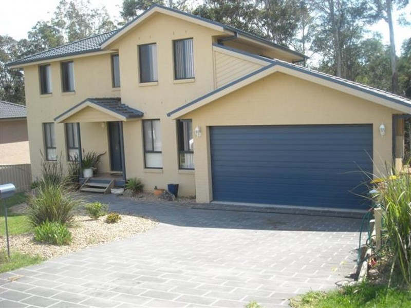 19 Courtenay Crescent, Long Beach NSW 2536