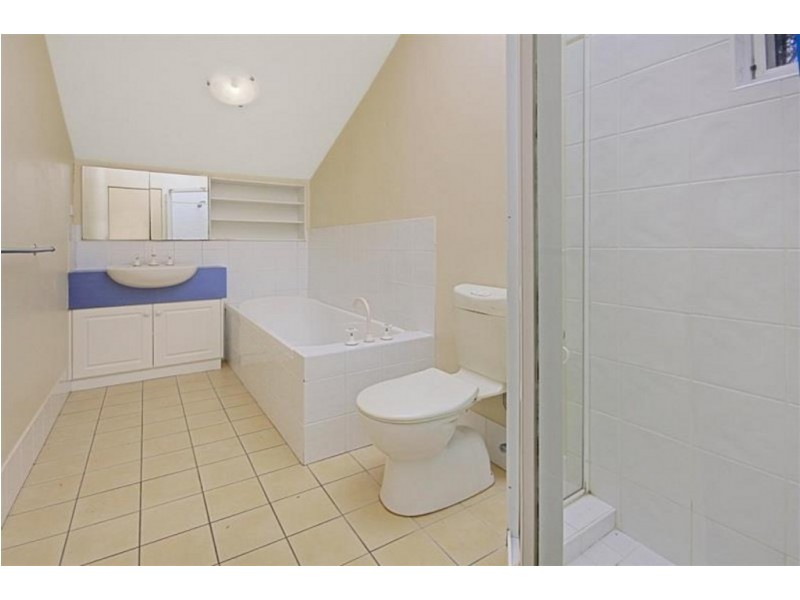 2/29 Bronte Crescent, Sunshine Bay NSW 2536