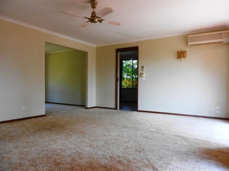 35 Riverview Crescent, Batemans Bay NSW 2536