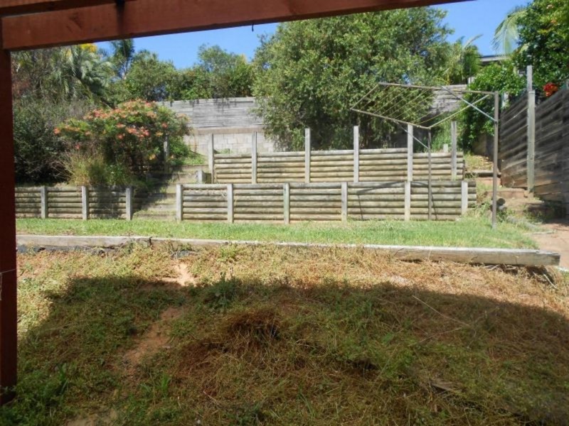 35 Riverview Crescent, Batemans Bay NSW 2536