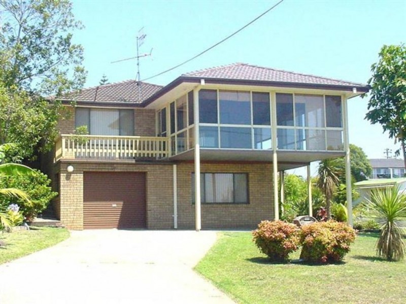 10 Grantham Road, Batehaven NSW 2536