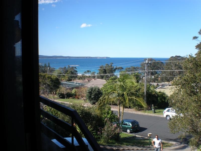 13 Hilltop Crescent, Surf Beach NSW 2536