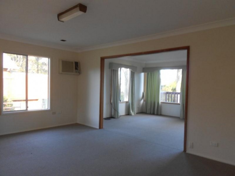 39 Barbara Crescent, Denhams Beach NSW 2536