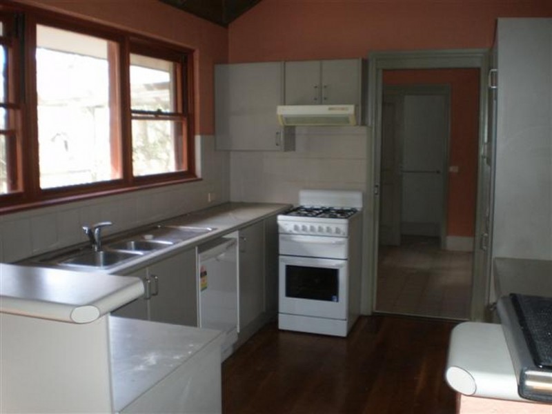 19 Kauzal Crescent, Surf Beach NSW 2536