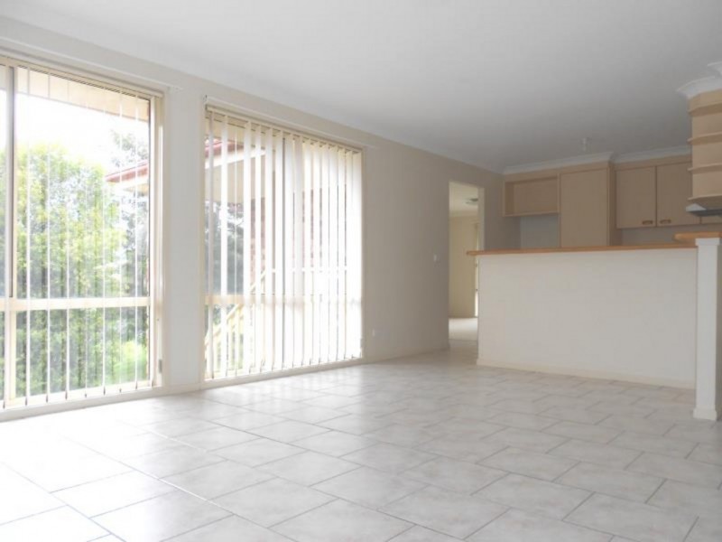 8 Yarrabee Drive, Catalina NSW 2536