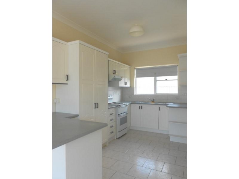 2/10 Tristania Parade, Maloneys Beach NSW 2536
