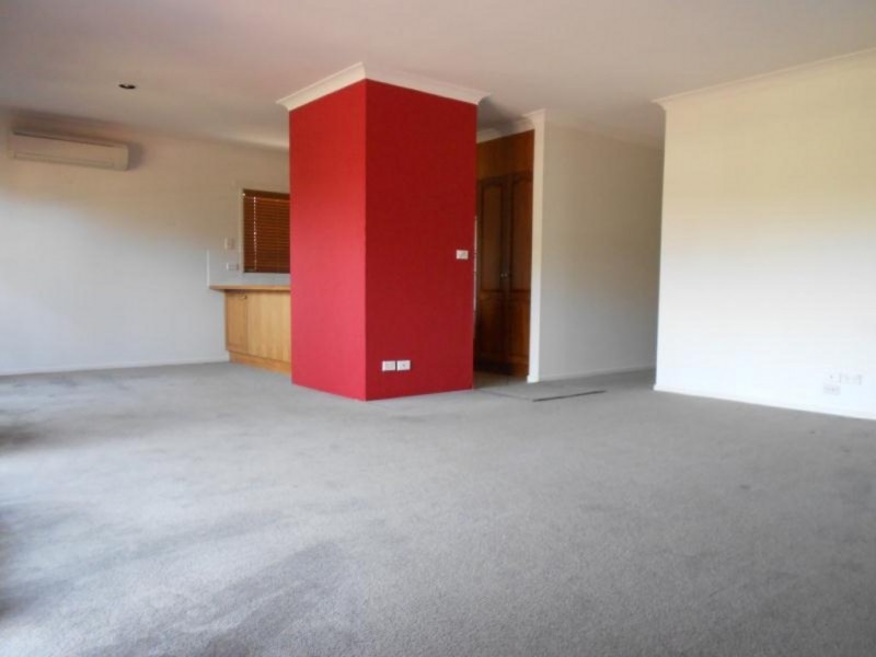2/596 Beach Rd, Denhams Beach NSW 2536
