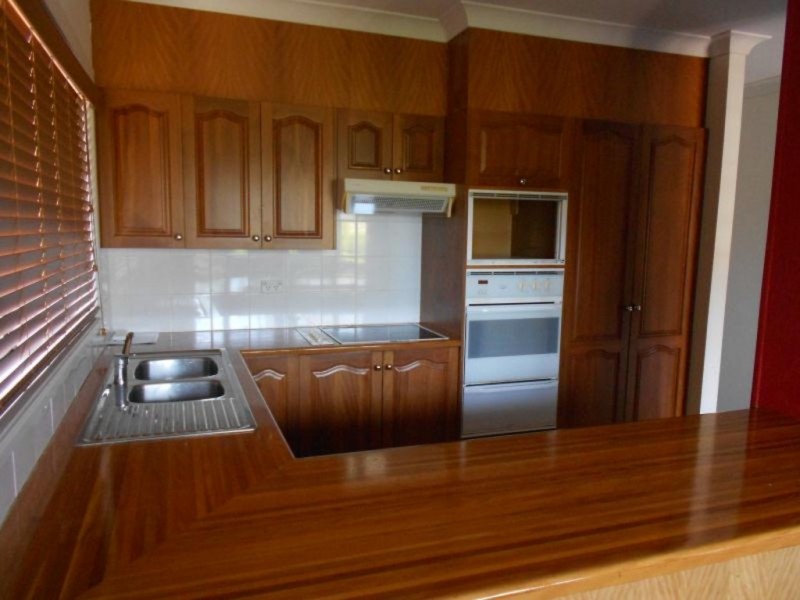 2/596 Beach Rd, Denhams Beach NSW 2536