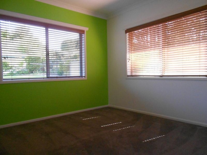 2/596 Beach Rd, Denhams Beach NSW 2536