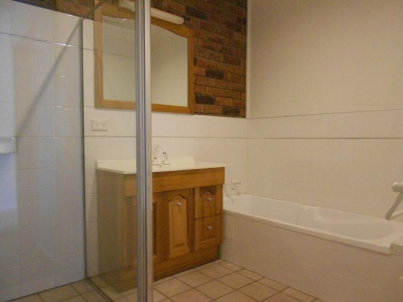 2/596 Beach Rd, Denhams Beach NSW 2536