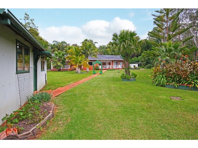 10 Kauzal Crescent, Surf Beach NSW 2536