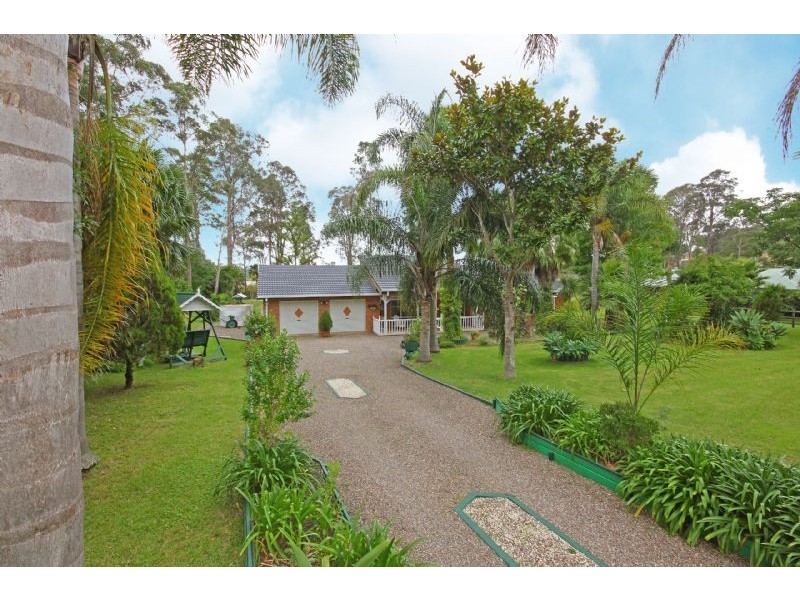 10 Kauzal Crescent, Surf Beach NSW 2536