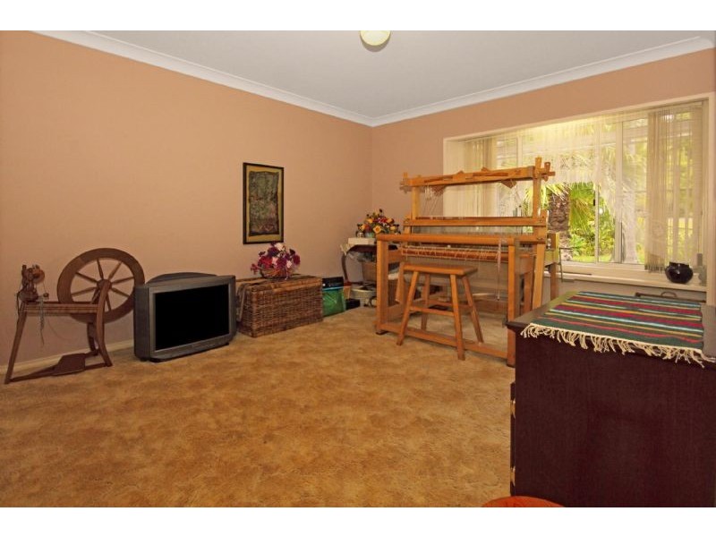 10 Kauzal Crescent, Surf Beach NSW 2536