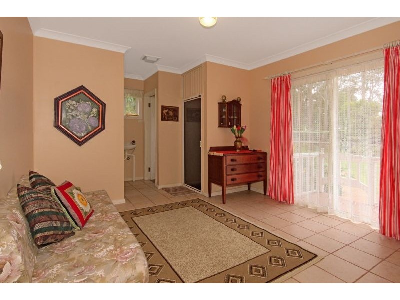 10 Kauzal Crescent, Surf Beach NSW 2536