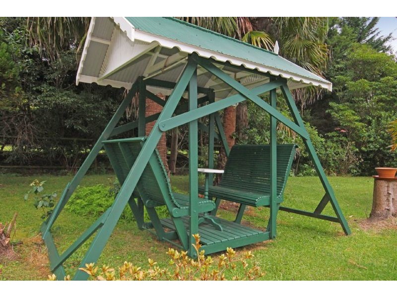 10 Kauzal Crescent, Surf Beach NSW 2536