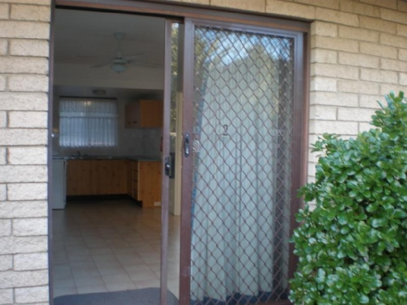 2/23 Catlin Avenue, Batemans Bay NSW 2536