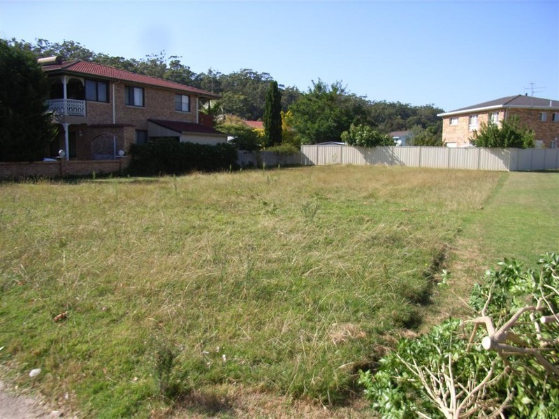 47  Maloneys Drive, Maloneys Beach NSW 2536