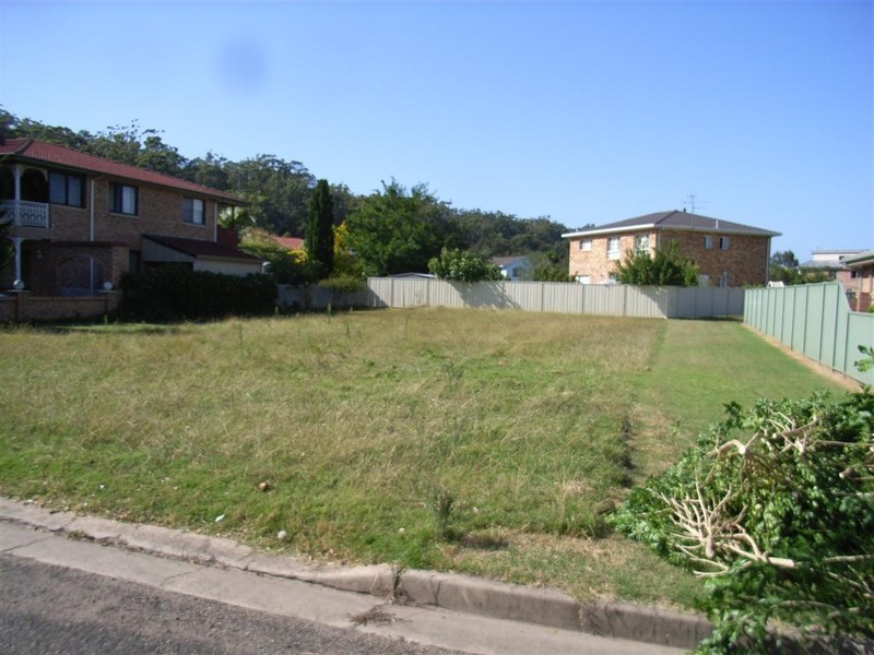 47  Maloneys Drive, Maloneys Beach NSW 2536