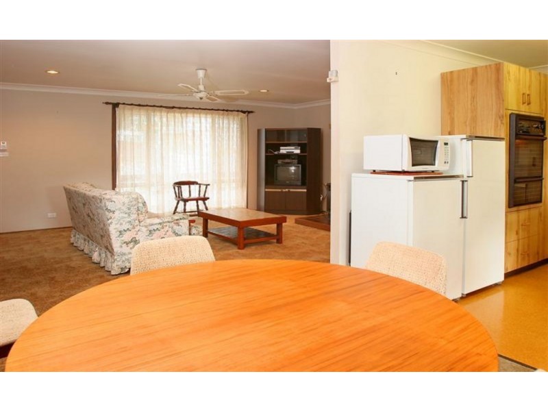 13 Marina Avenue, Surfside NSW 2536