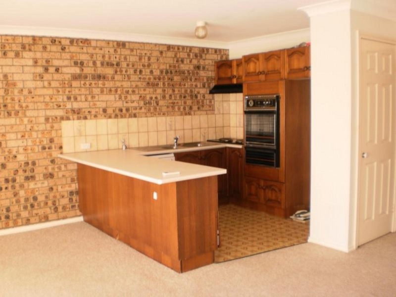 3/11 Beechwood Court, Sunshine Bay NSW 2536