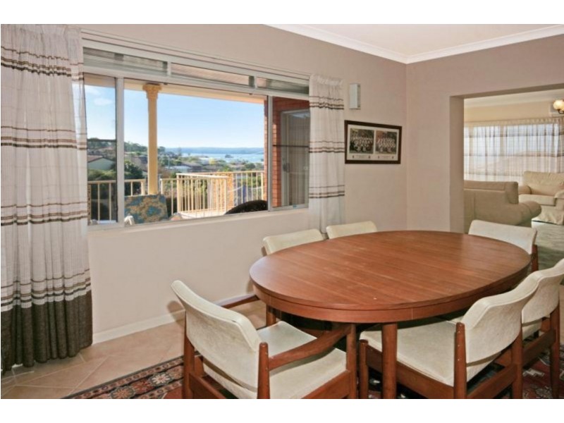 44 Calton Road, Batehaven NSW 2536