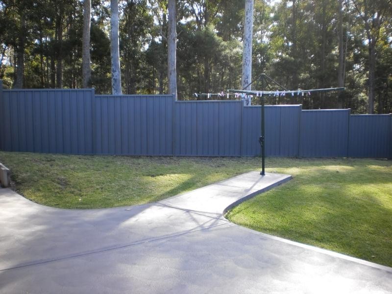 6 Dampier Place, Sunshine Bay NSW 2536