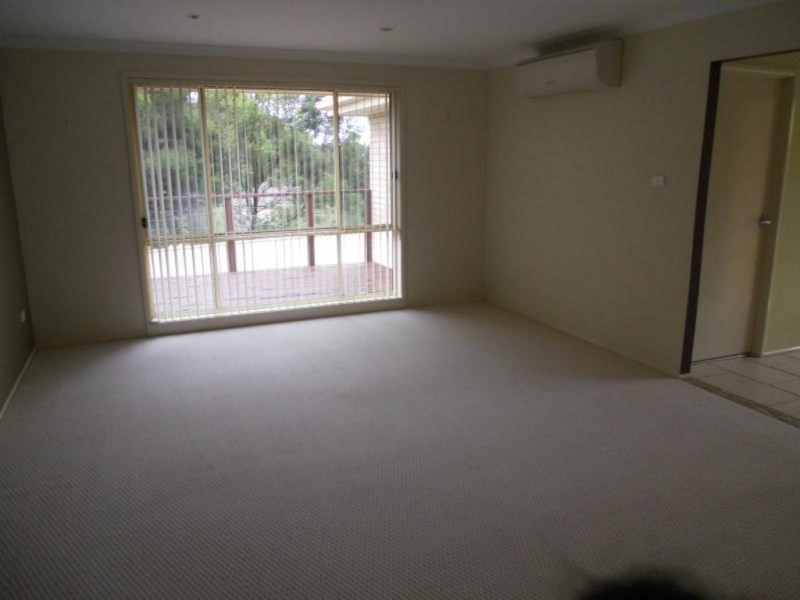 10 Henry Place, Long Beach NSW 2536