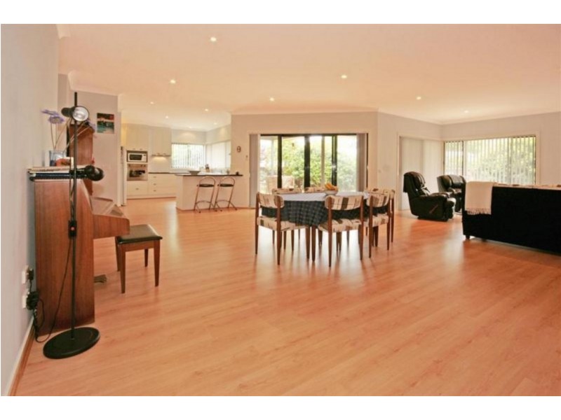 10 Willow Court, Maloneys Beach NSW 2536