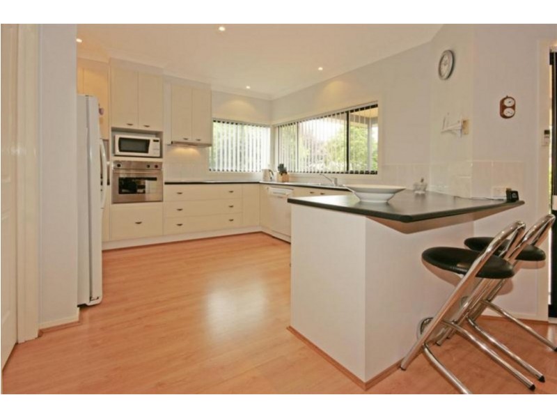 10 Willow Court, Maloneys Beach NSW 2536