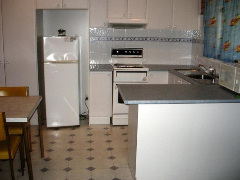 2/652 Beach Road, Surf Beach NSW 2536