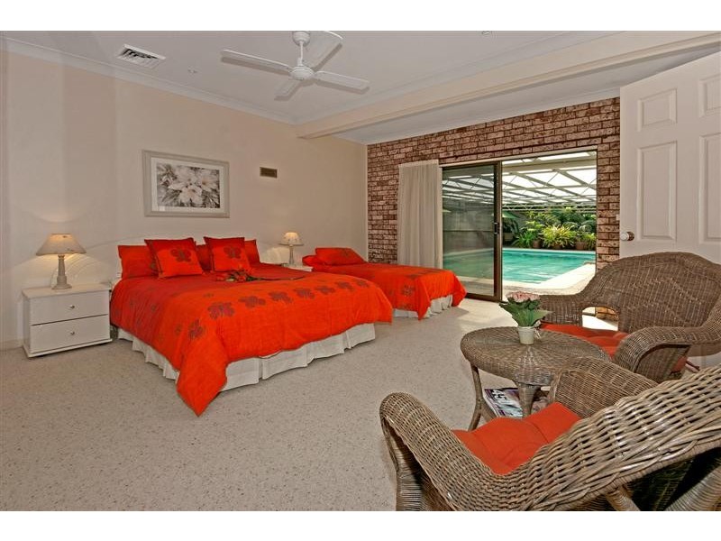 22 Cors Pde, North Batemans Bay NSW 2536