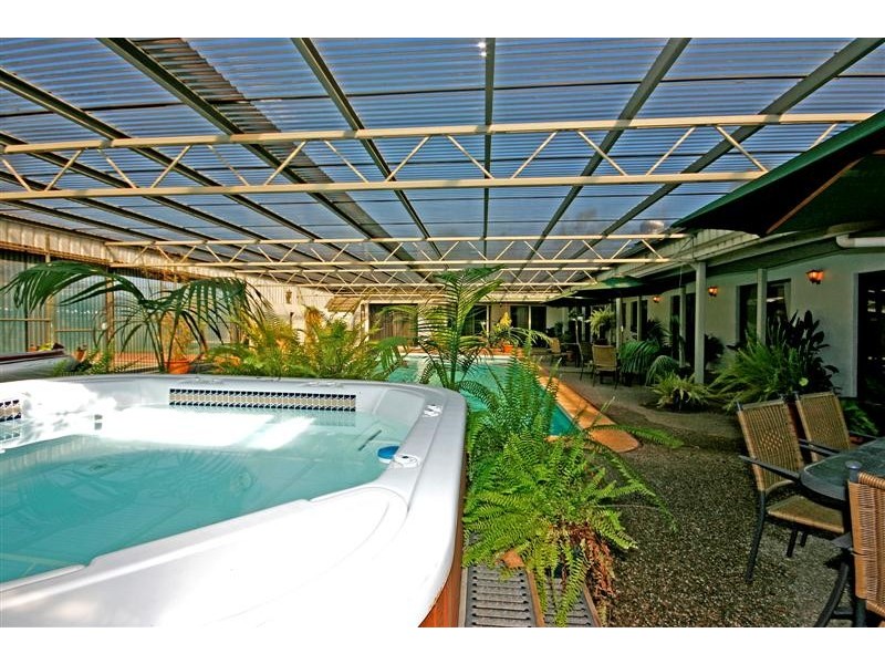 22 Cors Pde, North Batemans Bay NSW 2536