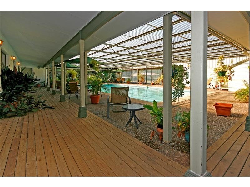 22 Cors Pde, North Batemans Bay NSW 2536