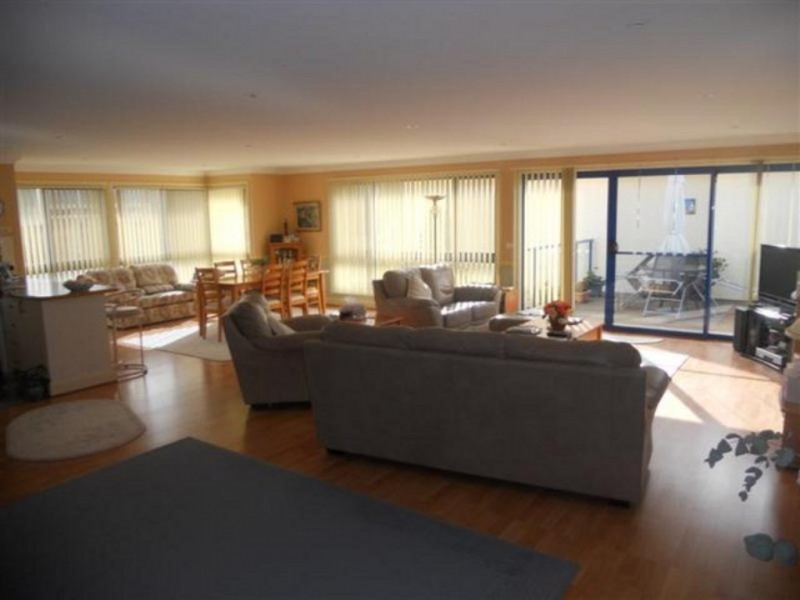 3/376 Beach Road, Batehaven NSW 2536