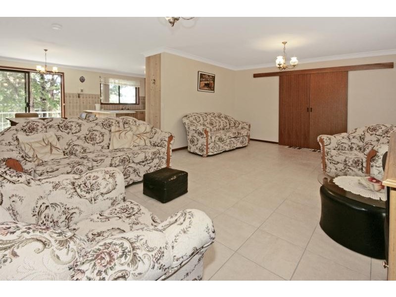52 Pacific Road, Surf Beach NSW 2536