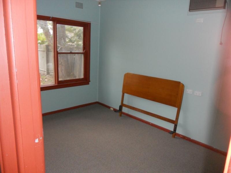 210 Beach Road, Batehaven NSW 2536