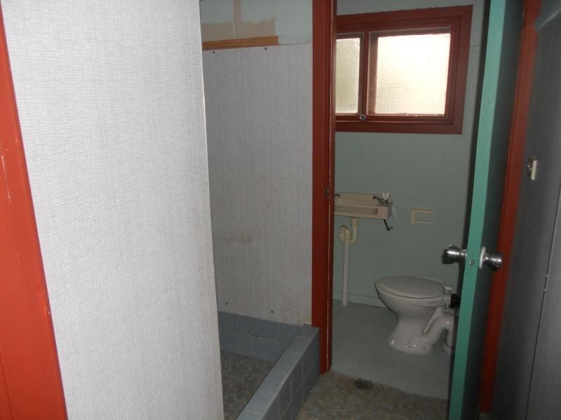 210 Beach Road, Batehaven NSW 2536