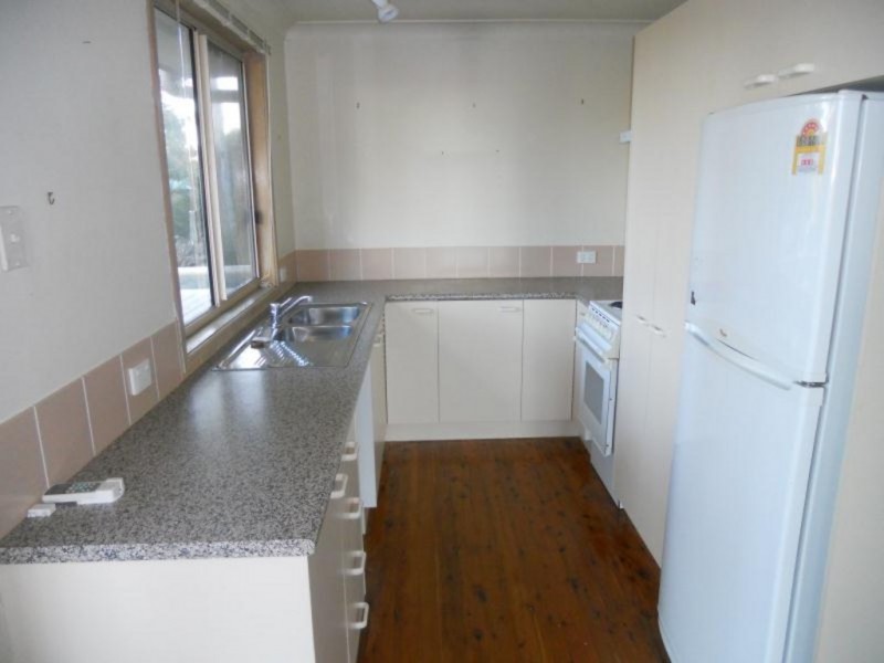 11 Hawks Nest, Surfside NSW 2536