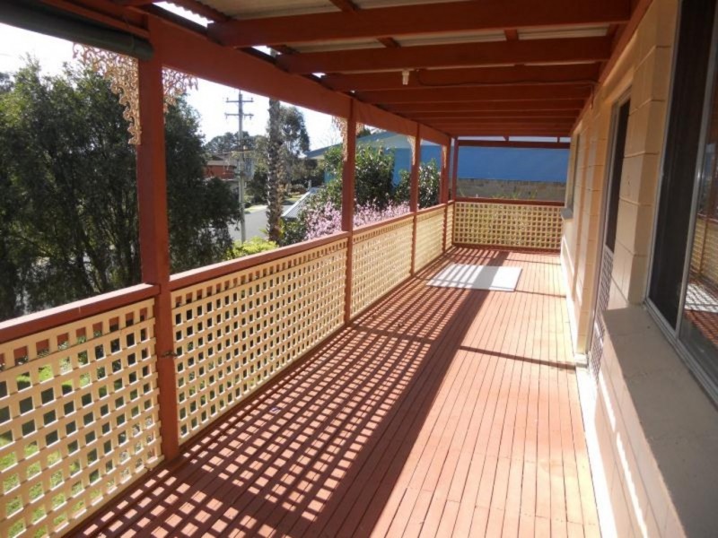 15 Edward Road, Batehaven NSW 2536