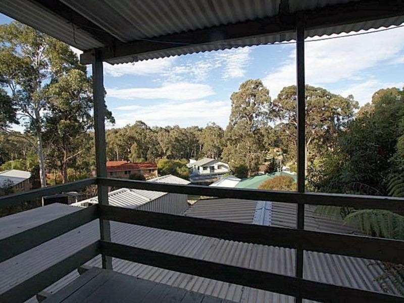 12 Berrima Parade, Surfside NSW 2536