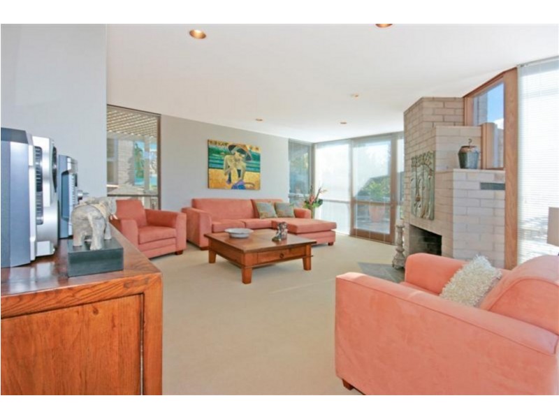 25 Parker Avenue, Surf Beach NSW 2536