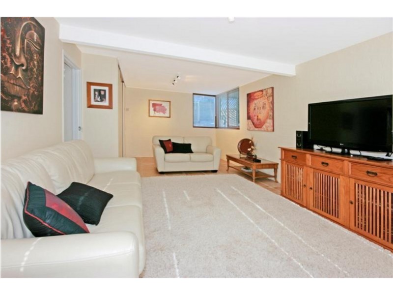 25 Parker Avenue, Surf Beach NSW 2536