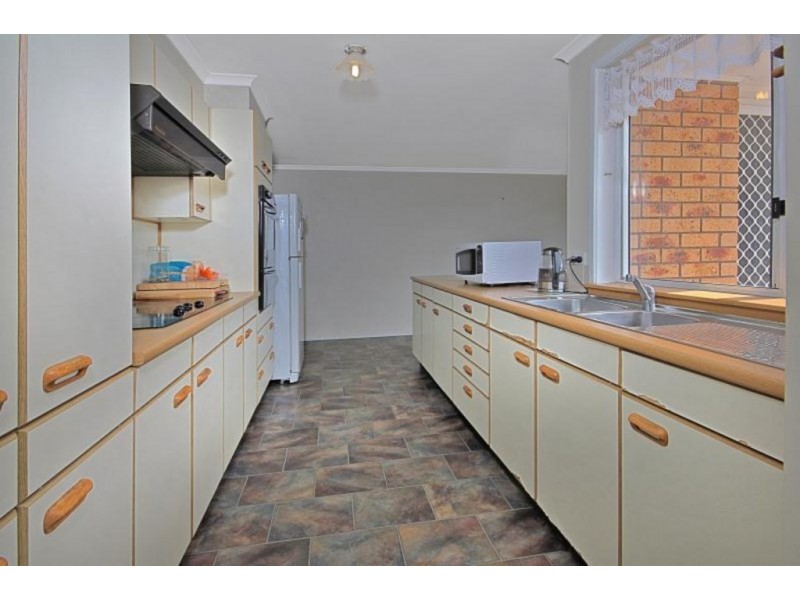 5 Caley Place, Sunshine Bay NSW 2536