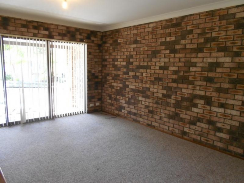 2/2 Foam Street, Surfside NSW 2536