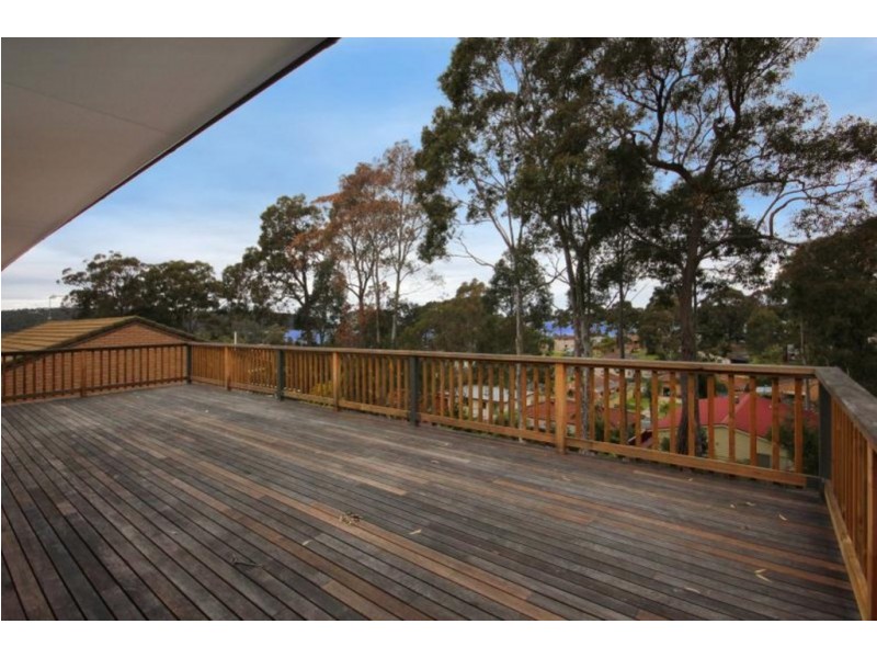 13 Hawks Nest Place, Surfside NSW 2536