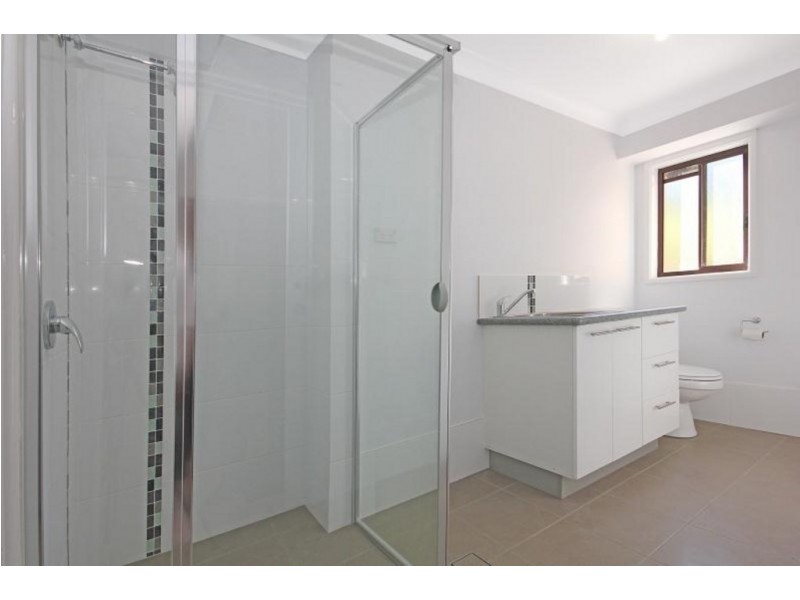 13 Hawks Nest Place, Surfside NSW 2536