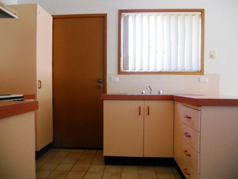 4/3 Drinnan Close, Surf Beach NSW 2536